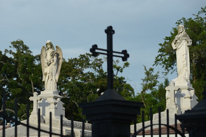 New Orleans St. Louis Cemetery No. 3 Walking Tour - Tour Experience