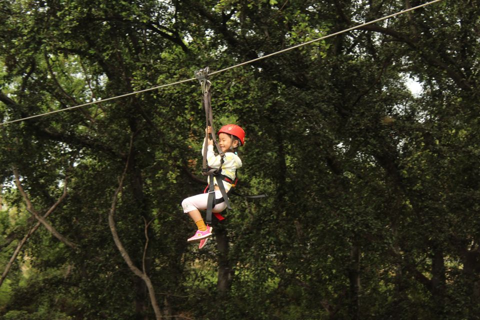 Oahu: Coral Crater Zipline and Wet 'n' Wild Hawaii Entry - Full Description of Experience