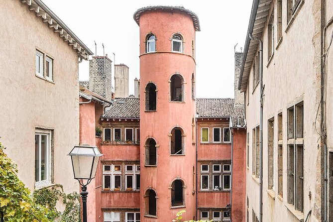 Old Lyon Private Tour: Cathedral and Traboules - Meeting Information