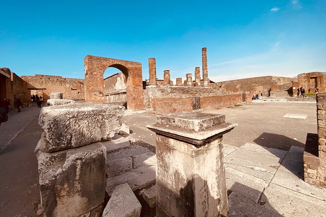 Pompeii Private Tour With an Archaeologist and Skip the Line - 3 Hours - Common questions