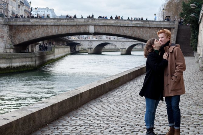 Private Historical Photo Tour in Paris - Service Details and Inclusions