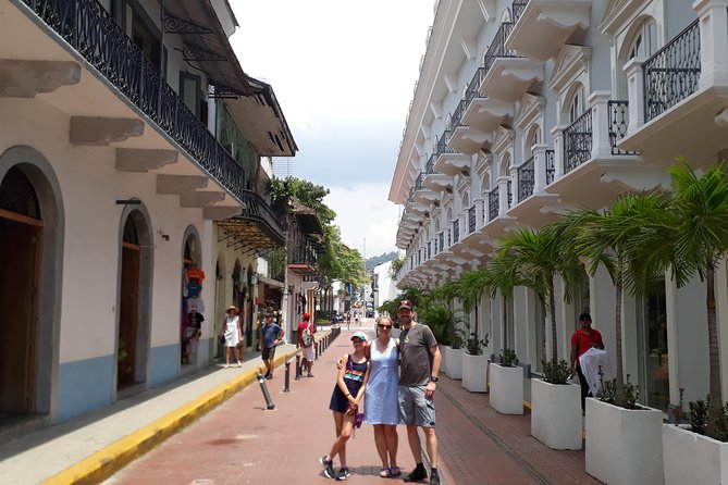 Private Tour of the Historic Center of Panama and Canal - Traveler Reviews