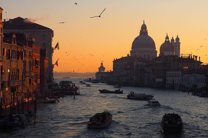 Private Tour: Venice Grand Canal Evening Boat Tour - Additional Information and Booking Details