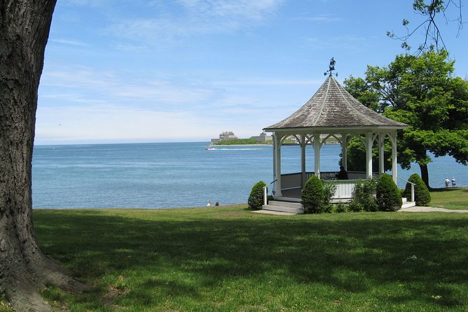 Private Walking Tour of Niagara-on-the-Lake Historic District - Meeting Point Location