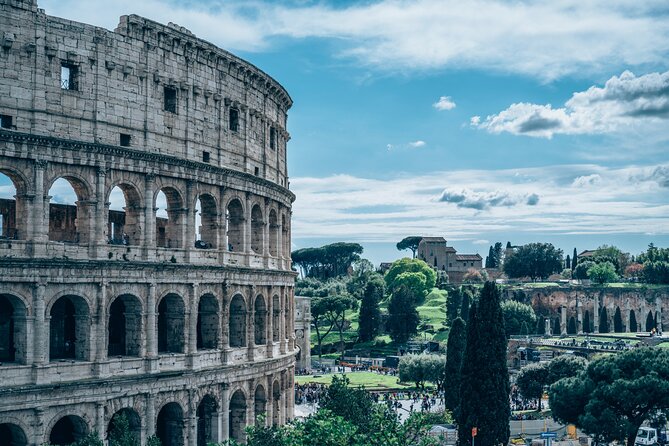 Rome Highlights Walking Tour With a Small Group - Participant Requirements