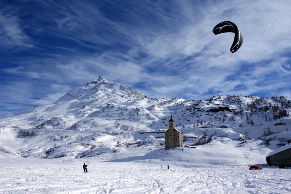 Snowkiting School on the Simplon Pass - Training and Experience