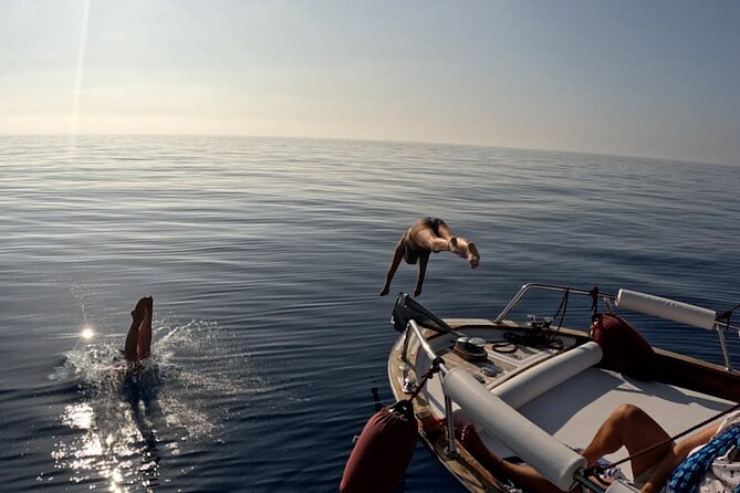 Sunset Boat Tour to Cinque Terre With Aperitif on Board - Booking and Reservation Info