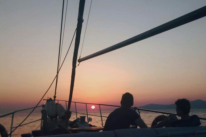 Sunset South Coast Sail Cruise With Lunch,Drinks, Optional Transfer - Weather Considerations and Attire
