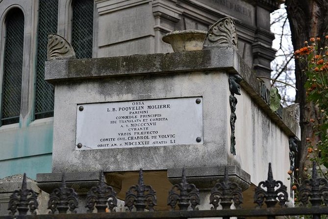 The Pere Lachaise Cemetery Private Tour - Personalized Experience Benefits