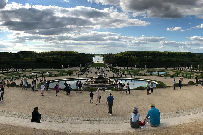 Versailles Private Guided Day Trip With Lunch & Marie-Antoinettes Hamlet Estate - Booking Information