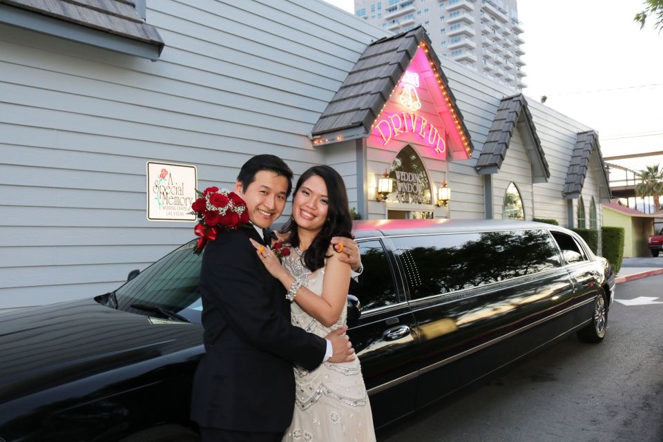 World-Famous Drive-Up Wedding in Las Vegas - Highlights of the Drive-Up Wedding