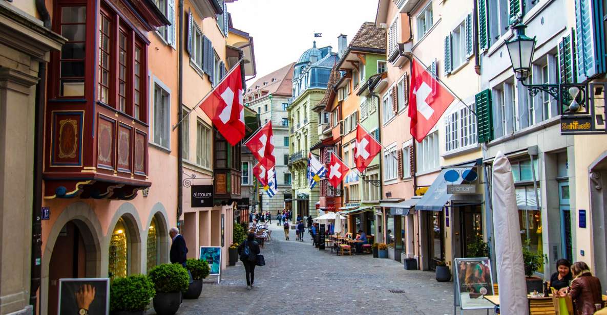Zurich: Insta-Perfect Walk With a Local - Cultural Insights
