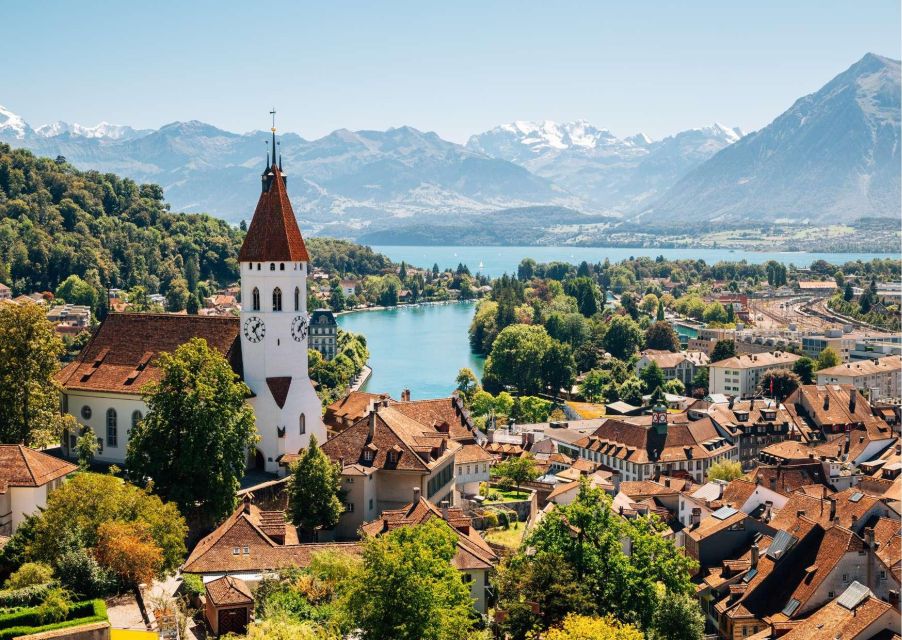 Zürich: Private Car Tour to Swiss Capital, Castles & Lakes - Interlaken & Brienz Experience