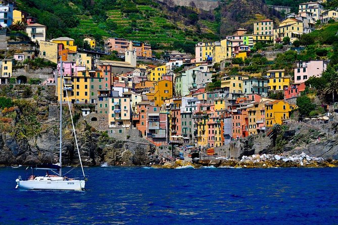 A Captain-Led Cinqueterre Boat Tour, Capped at 10 People  - Manarola - Common questions