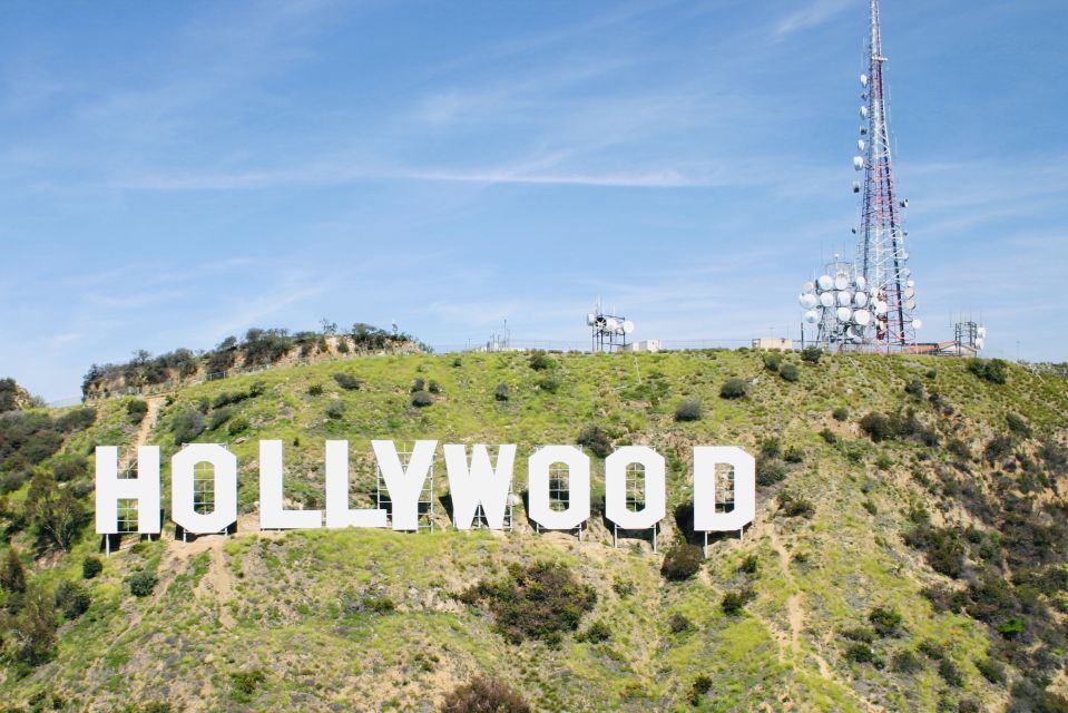 Burbank: Helicopter Tour of Los Angeles and Hollywood Sign - Common questions