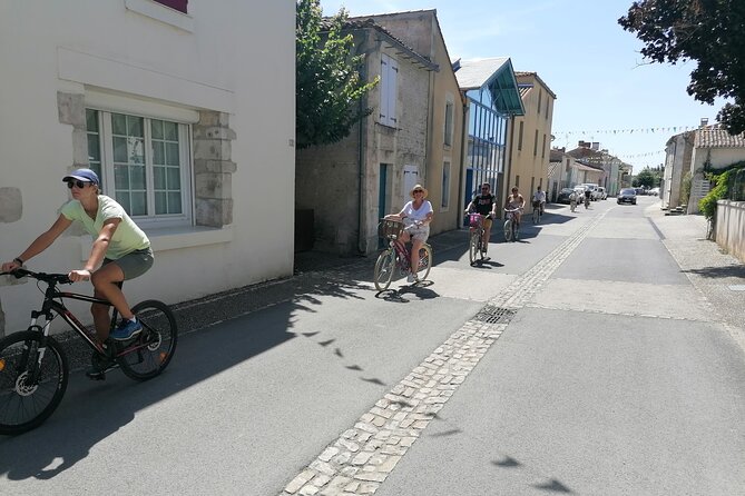 Discovery Day in the Footsteps of the Builder Monks - Booking Process