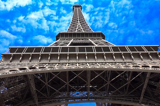 Eiffel Tower Access to 2nd Floor With Summit and Cruise Options - Maximum Capacity and Group Size