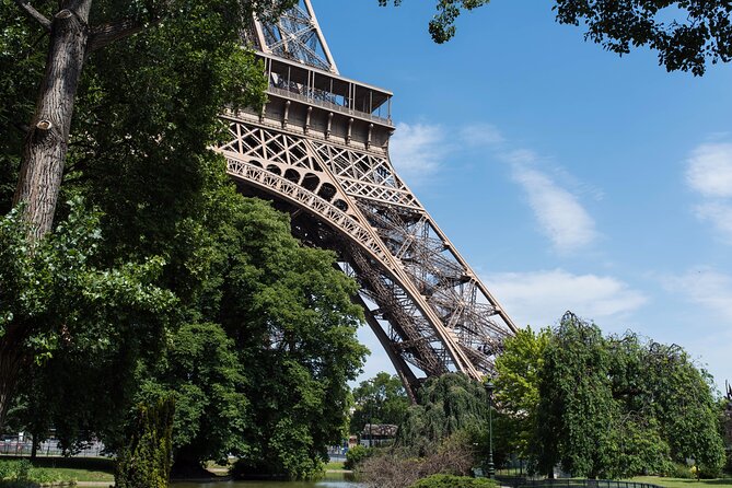 Eiffel Tower Guided Tour With Summit Access - Tour Challenges and Solutions