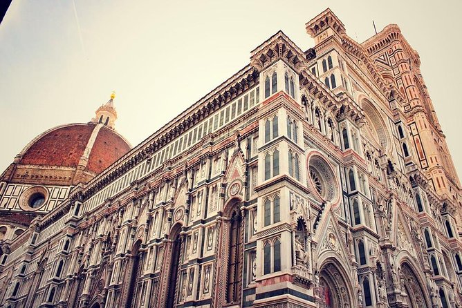 Florence Highlights and Hidden Corners Walking Tour - Group Size and Guide