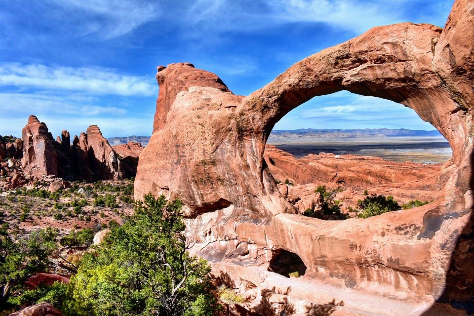 From Moab: Arches National Park 4x4 Drive and Hiking Tour - Customer Reviews