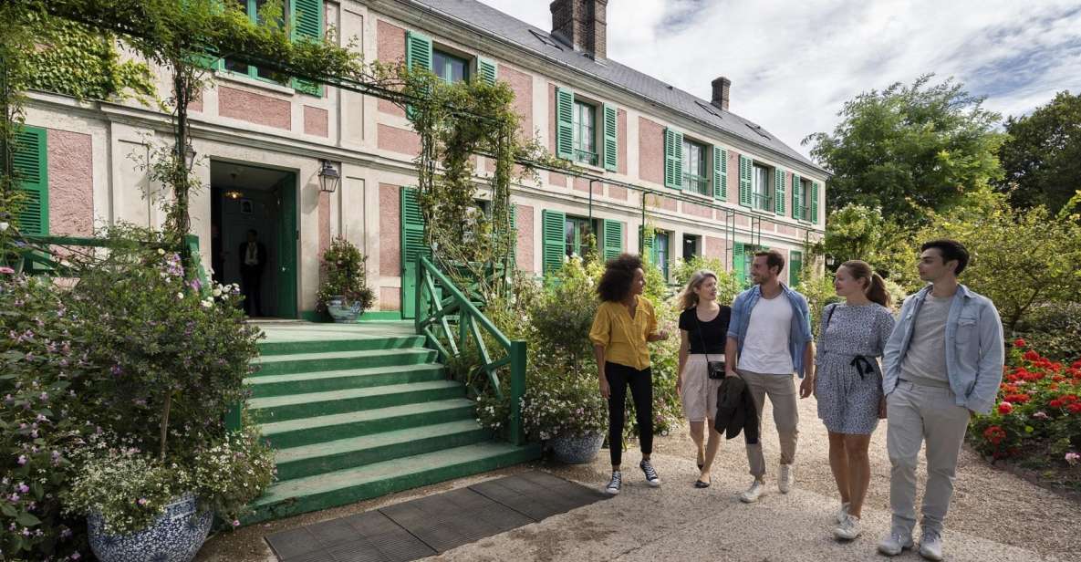 From Paris: Monet Impressionism Tour to Giverny by Minibus - Tour Experience