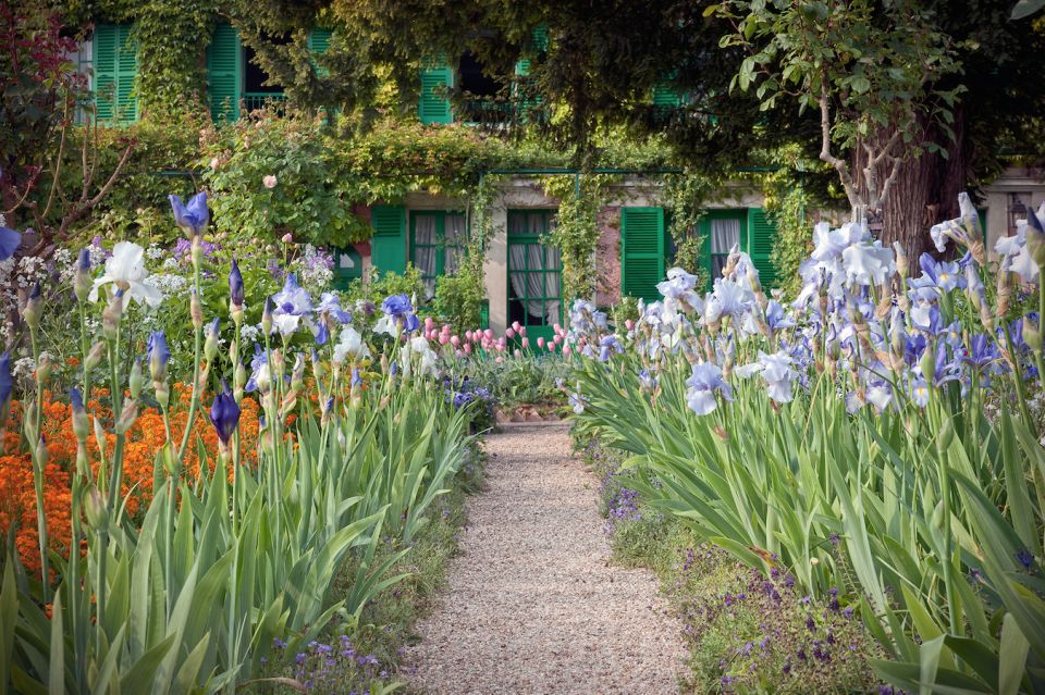 From Paris: Private Day Trip to Giverny and Auvers Sur Oise - Customer Testimonials and Reviews