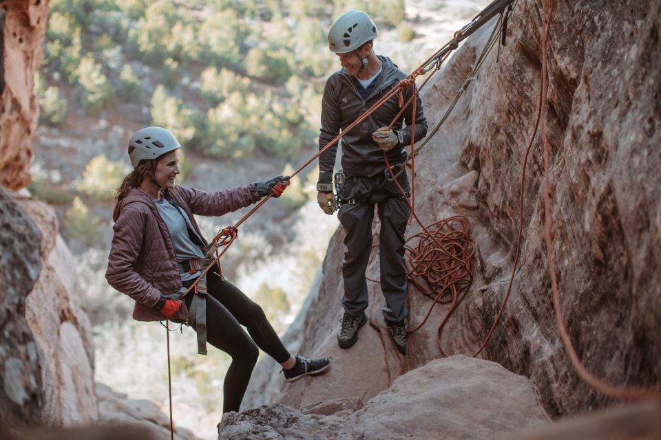 From Utah: 5-hour Canyoneering Experience Small Group Tour - Guided Tour Features
