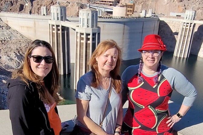 Hoover Dam Tour by Luxury SUV - Driver/Guide Accolades