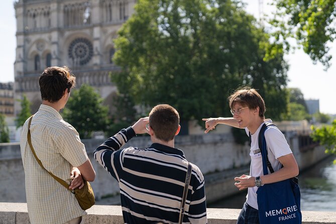 Ile De La Cite: Guided Tour, Skip-The-Line to Sainte Chapelle  - Paris - Private Tour Group Limitations