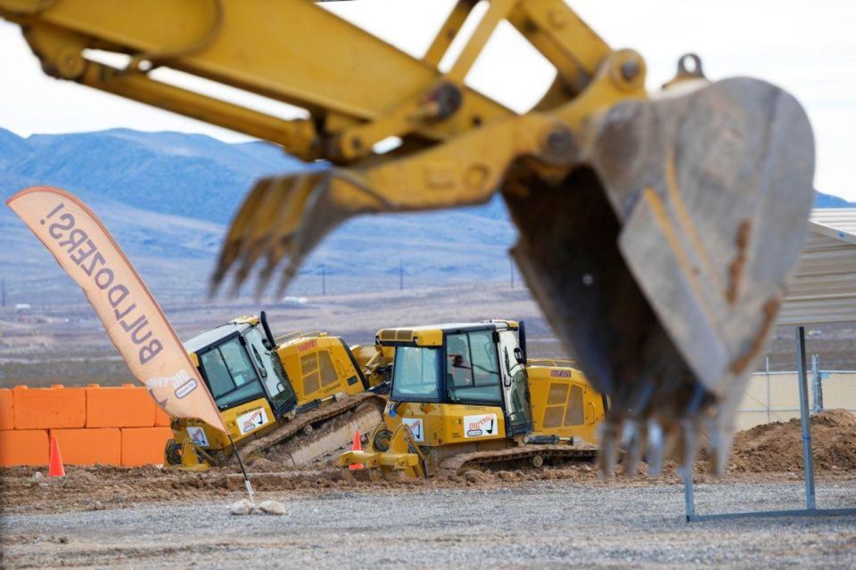 Las Vegas: Dig This - Heavy Equipment Playground - Outdoor Fun With Construction Toys