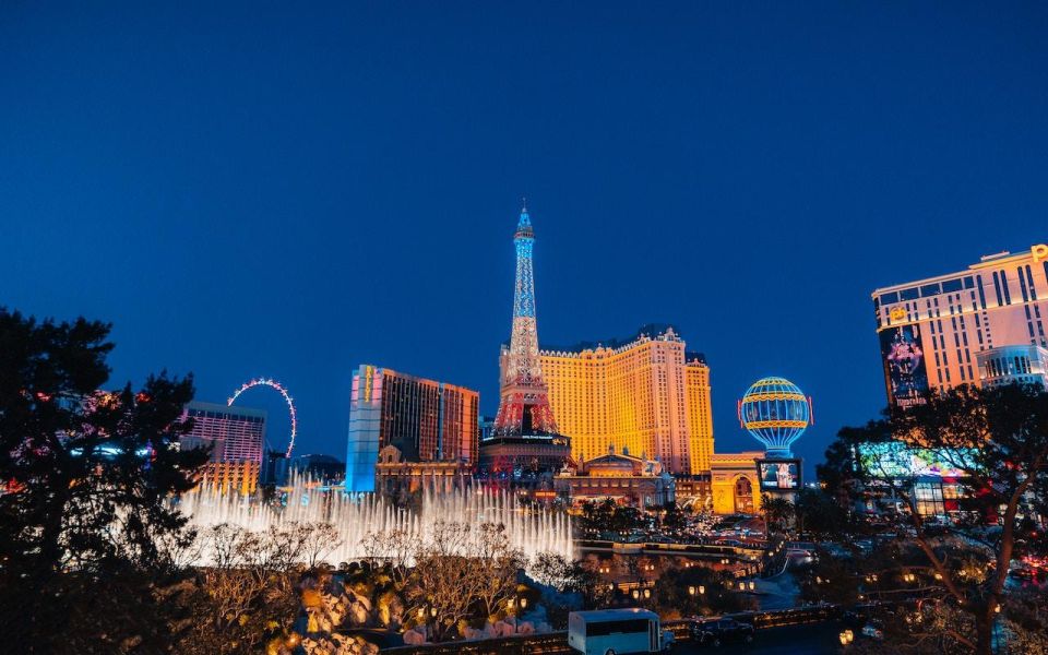 Las Vegas: Private Las Vegas Strip City Tour at Night - Tour Itinerary
