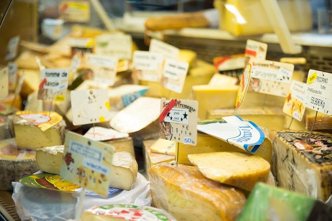 Local Food Market Walking Tour Near the Marais - Visuals