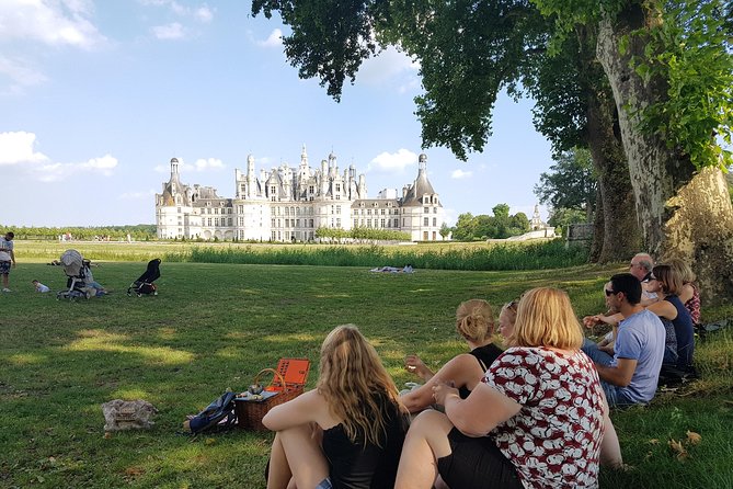 Loire Valley Day Tour Chambord and Chenonceau Plus Lunch at a Private Castle - Guide Expertise and Insights