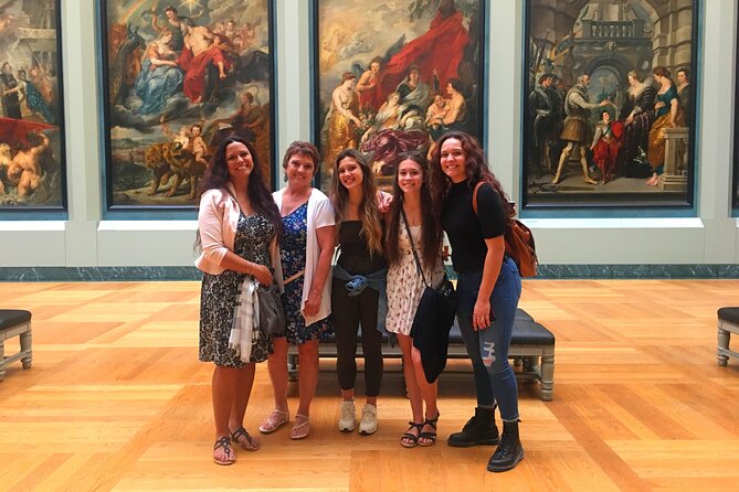 Mamma Mia! Paris Louvre Museum Guided Tour Kid-Friendly Activity - Meeting and Pickup Details