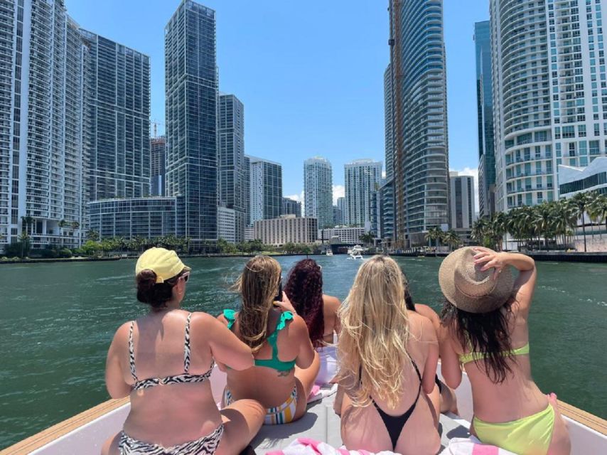 Miami: Private City Cruise of Miami Beach With French Guide - Inclusions