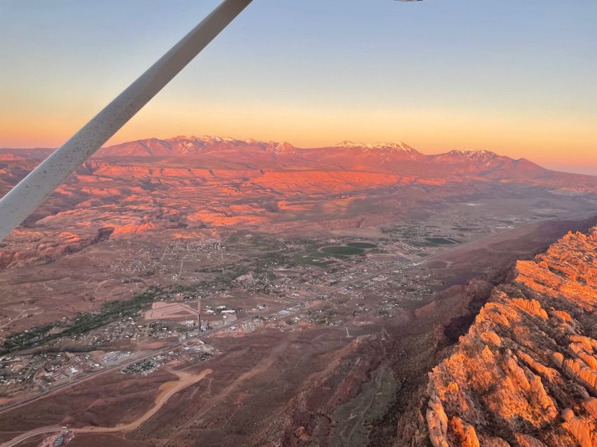 Moab: Canyonlands National Park Morning or Sunset Plane Tour - Meeting Point Information