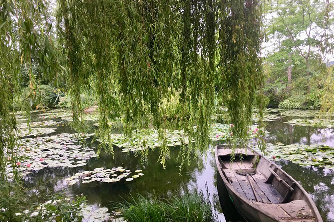 Monets Gardens & House With Art Historian: Private Giverny Tour From Paris - Additional Tour Insights