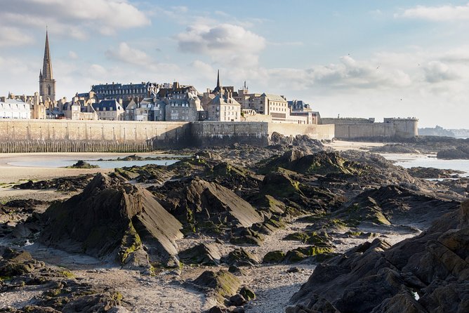 Mont Saint Michel Tour From Paris - Meeting Point Information