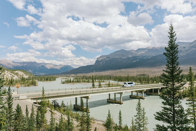 Mountain Lakes and Waterfalls - Roundtrip From Calgary - Scenic Drive to Banff and Yoho