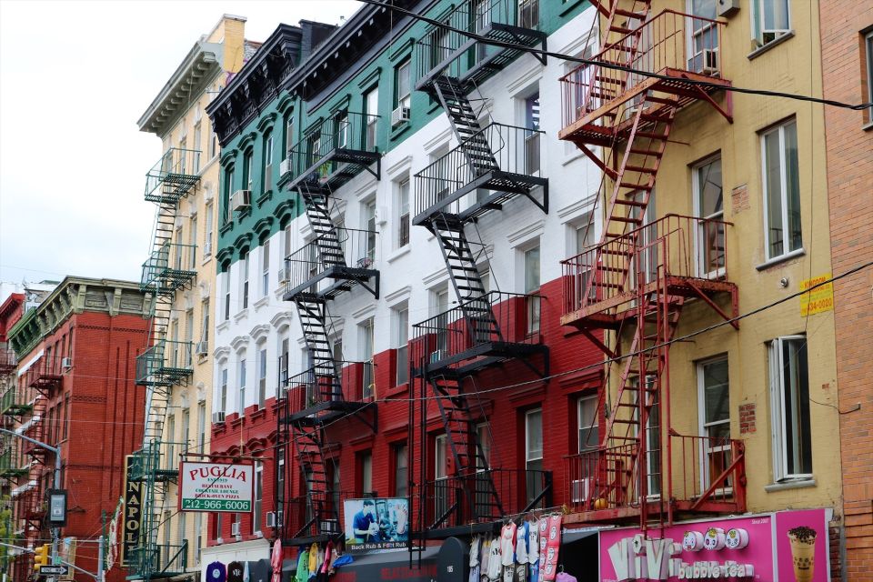 NYC: Walking Tour With Local Guide and 15 Top NYC Sights - Greenwich Village