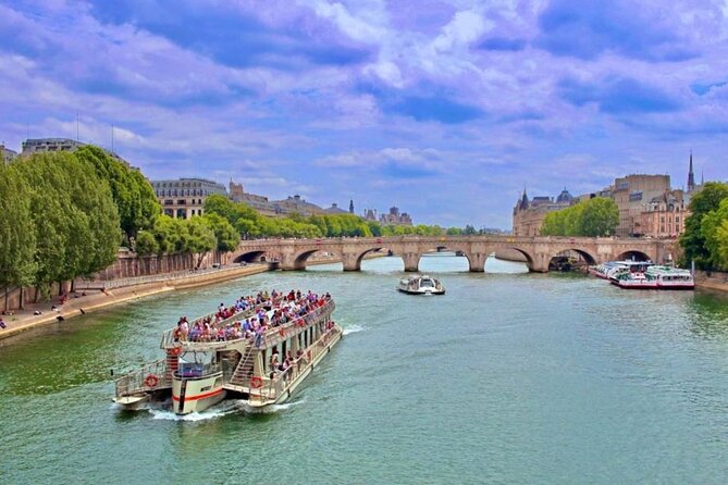 Paris: Night River Cruise On The Seine With Waffle Tasting - Common questions