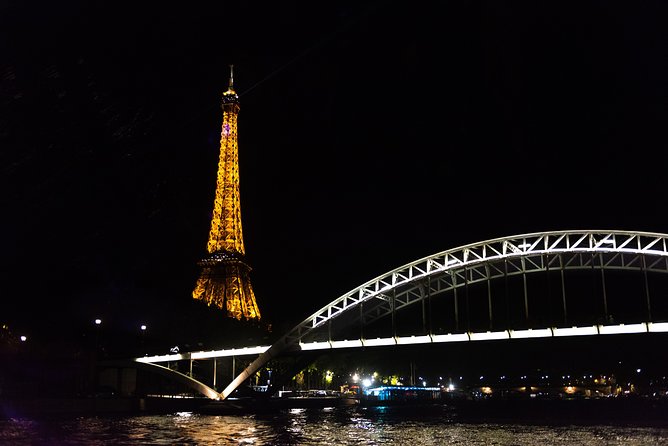 Paris Seine River Gourmet Dinner Cruise With Champagne - Customer Experience