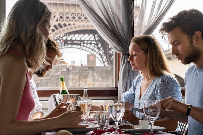 Paris Seine River Gourmet Lunch Cruise With Champagne Option - Customer Reviews