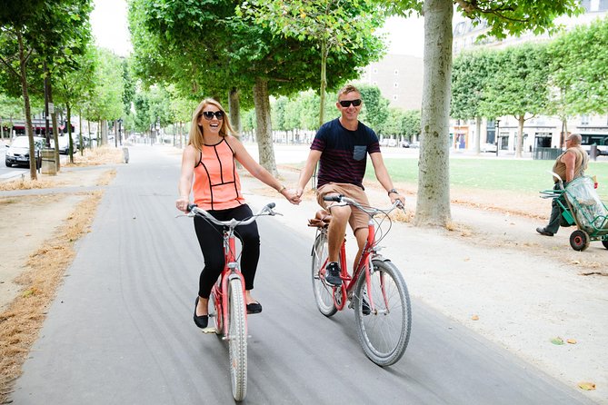 Paris Sightseeing Guided Bike Tour Like a Parisian With a Local Guide - Common questions