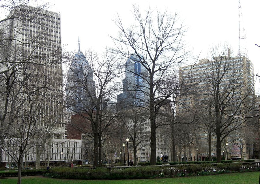 Philadelphia: Private 2-Hour Historic Walking Tour in German - Service Details