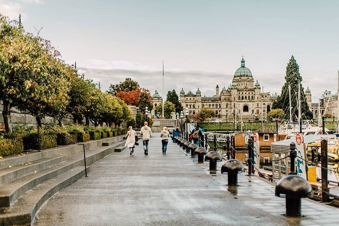 Private Victoria Full Day Tour From Vancouver - Recommended Packing List