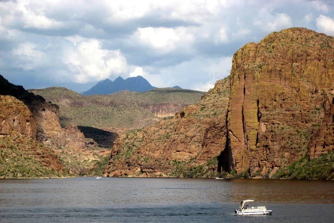 Small Group Apache Trail Day Tour With Dolly Steamboat From Phoenix - Customer Reviews and Experience