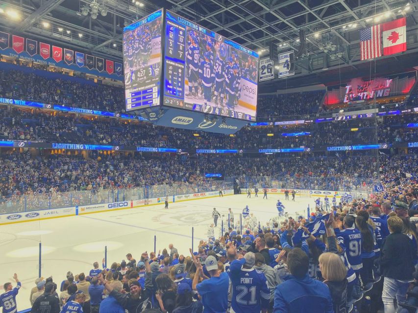 Tampa: Tampa Bay Lightning Ice Hockey Game Ticket - Fan Experience