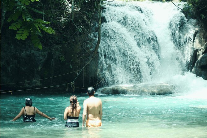 Tour to Copalitilla Magical Waterfalls From Huatulco With Admission Included - Tour Highlights and Activities