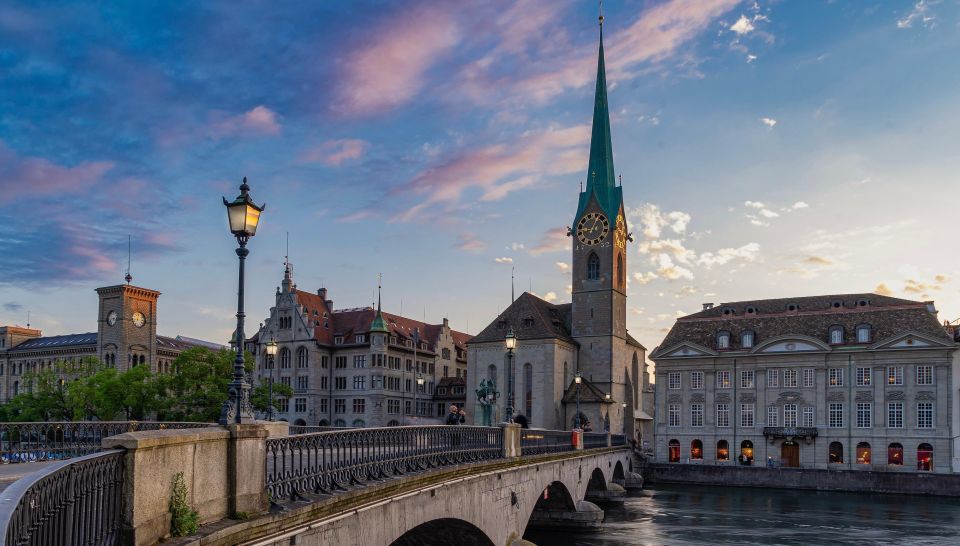 Zurich, Switzerland: Historical Walking Tour in Portuguese - Additional Information